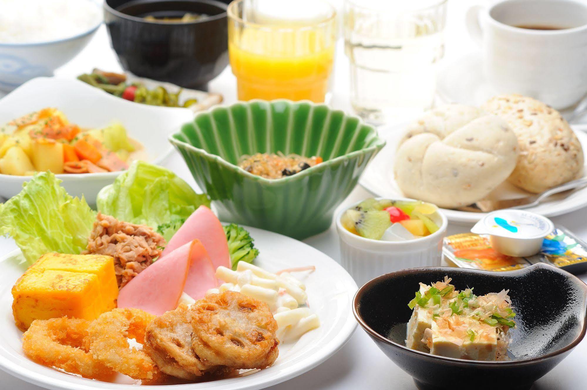 호텔 루트 인 코마가네 인터 외부 사진